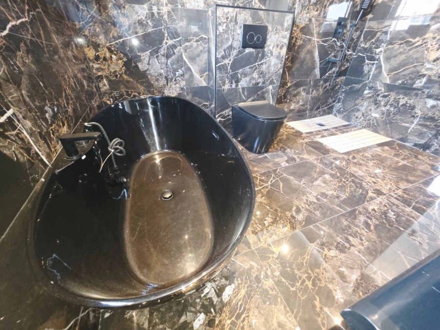 3 Bedroom Property for Sale in Sandown Western Cape